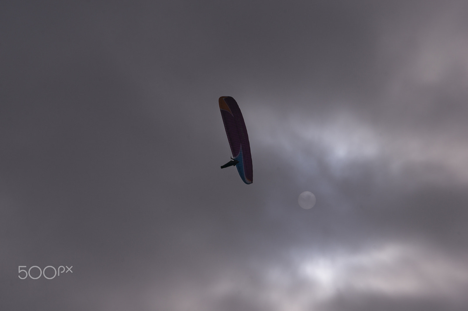 Sony E 18-200mm F3.5-6.3 OSS sample photo. Icarus and the sun photography