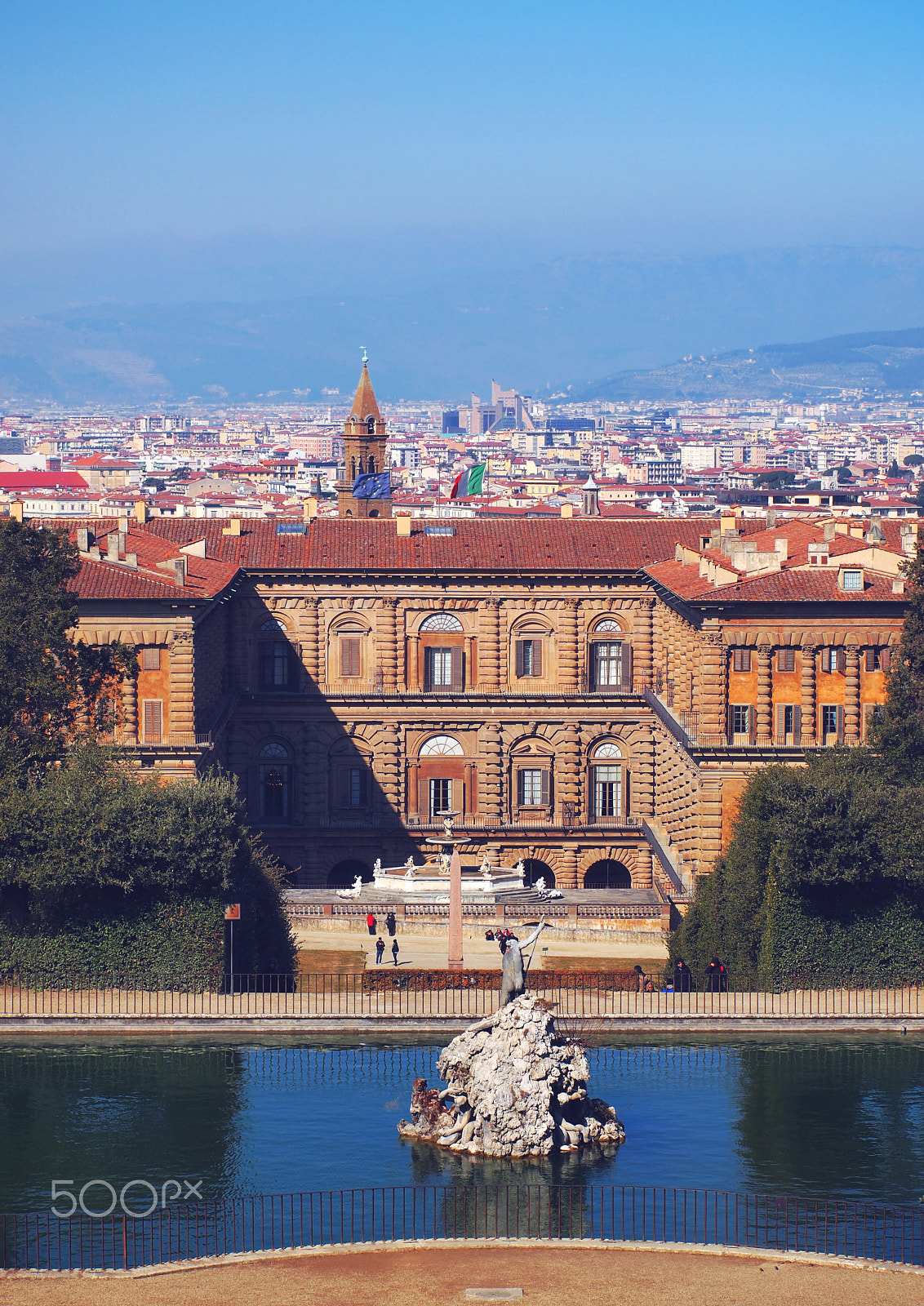 Olympus Zuiko Digital ED 40-150mm F4.0-5.6 sample photo. The palazzo pitti in florence photography