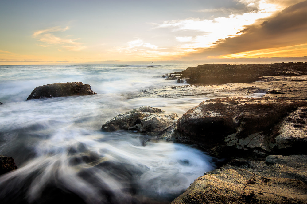 Canon EOS 70D + Tokina AT-X 12-28mm F4 Pro DX sample photo. California sunset photography