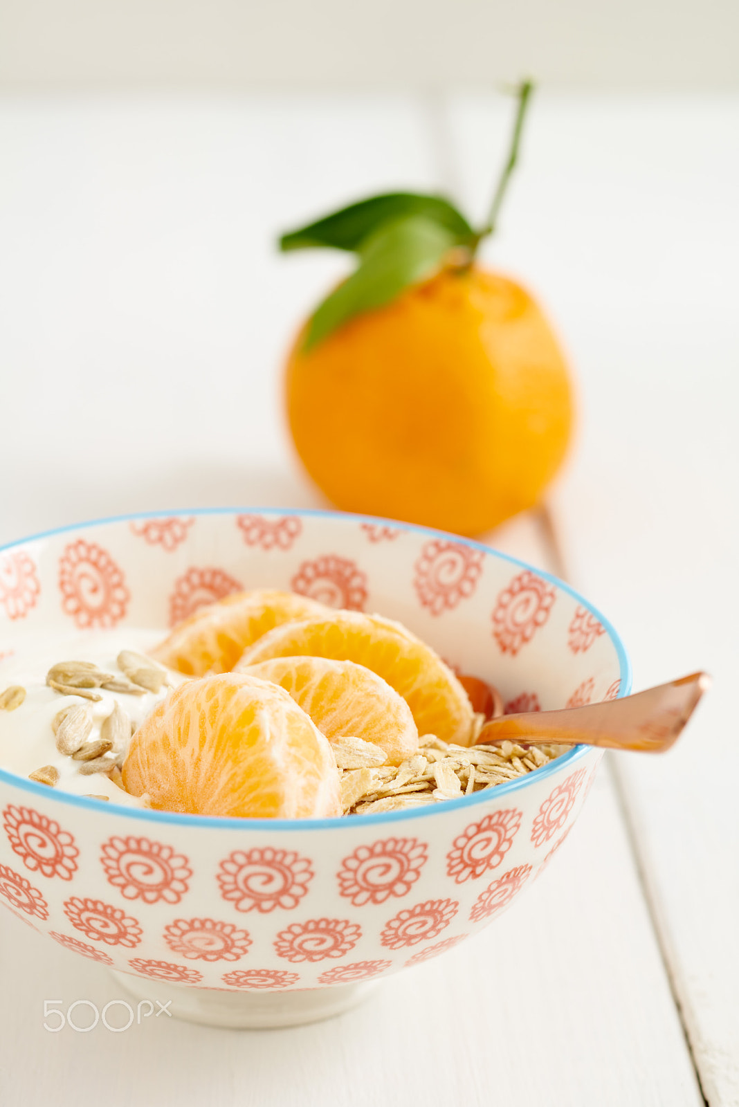 90mm F2.8 sample photo. Breakfast oats photography