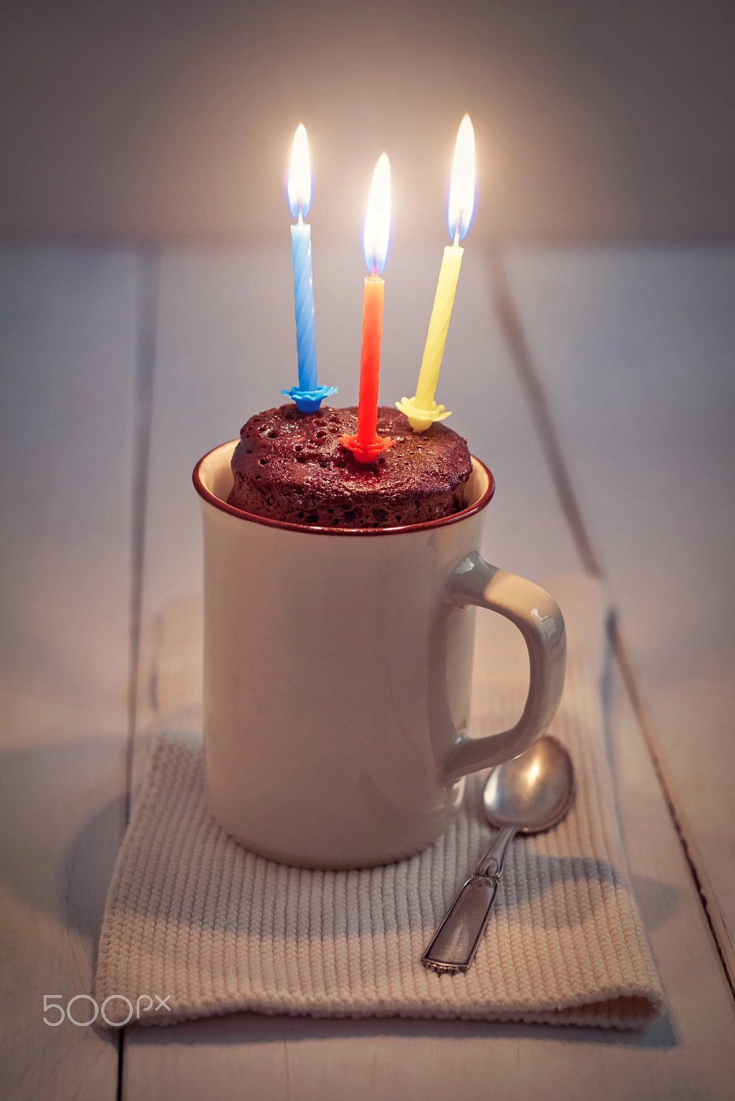 90mm F2.8 sample photo. Mug cake with candle photography