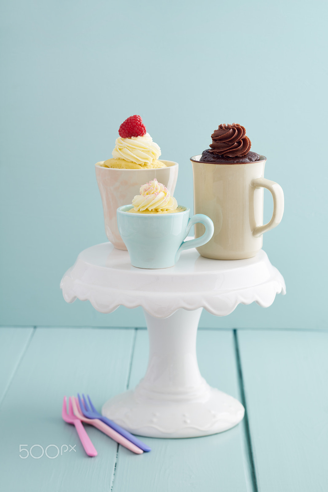 90mm F2.8 sample photo. Mug cakes photography