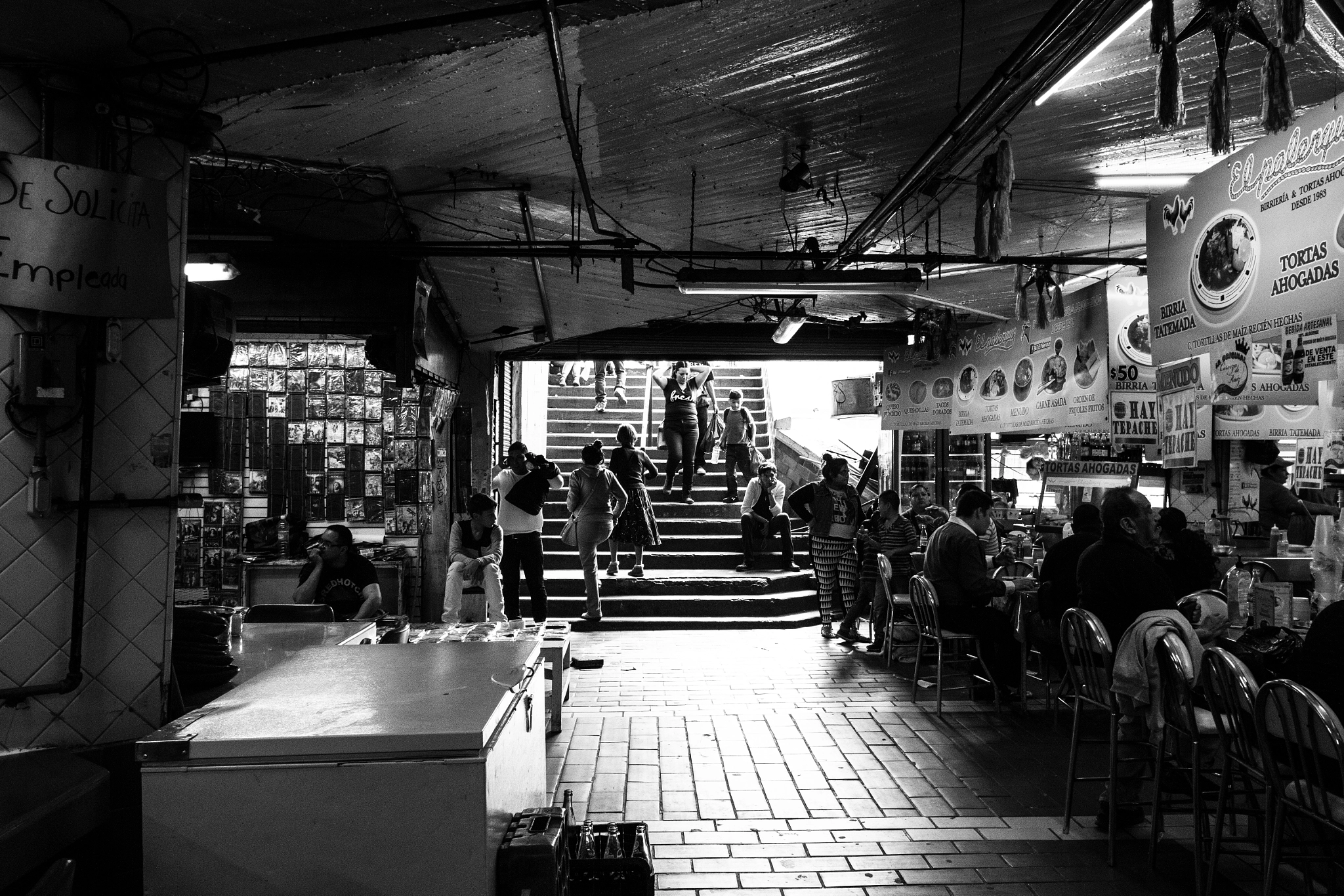 Canon EF-S 10-18mm F4.5–5.6 IS STM sample photo. Mercado de san juan de dios photography