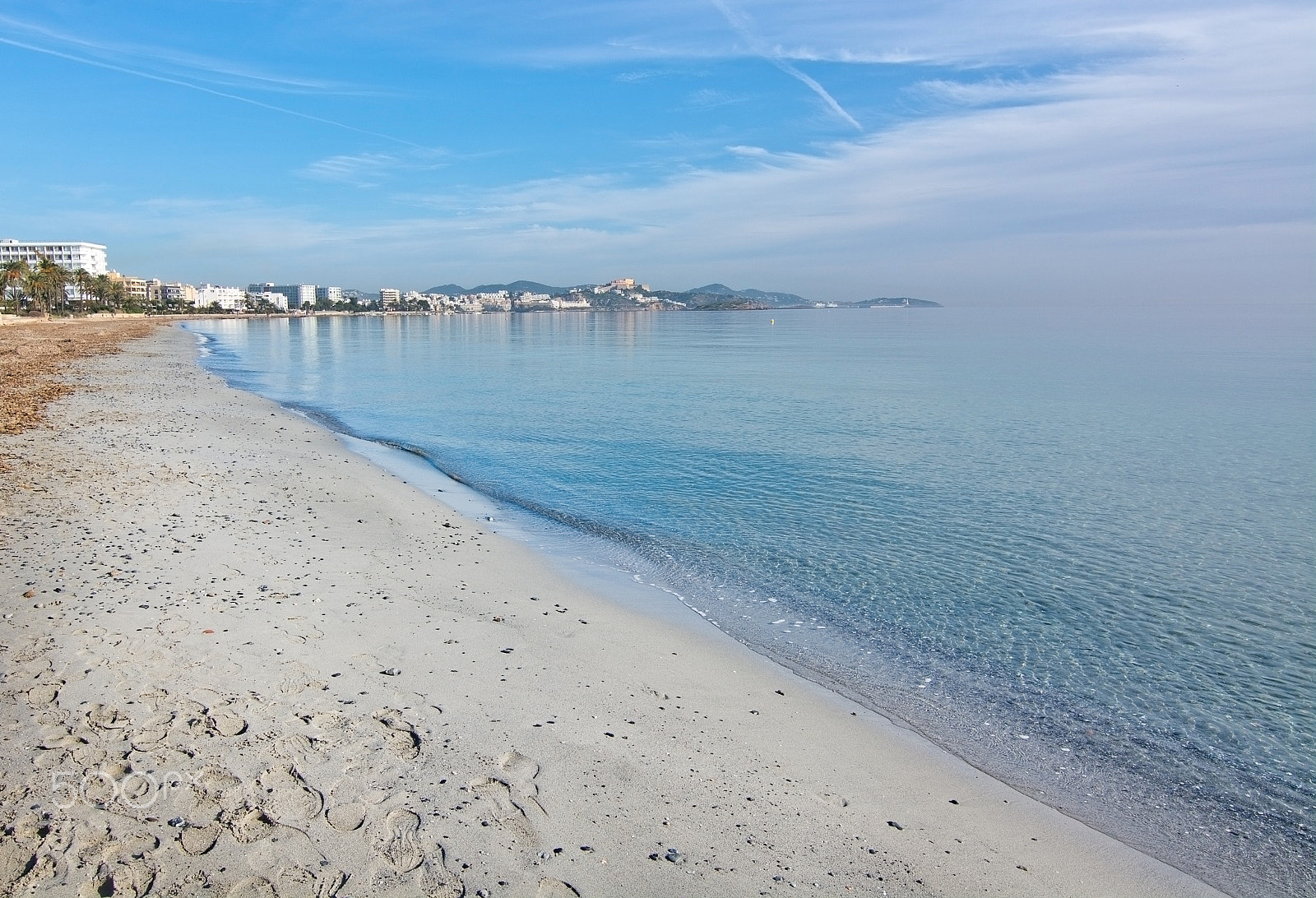 Nikon D7100 + AF Nikkor 50mm f/1.4 sample photo. Dreamy soft winter beach photography