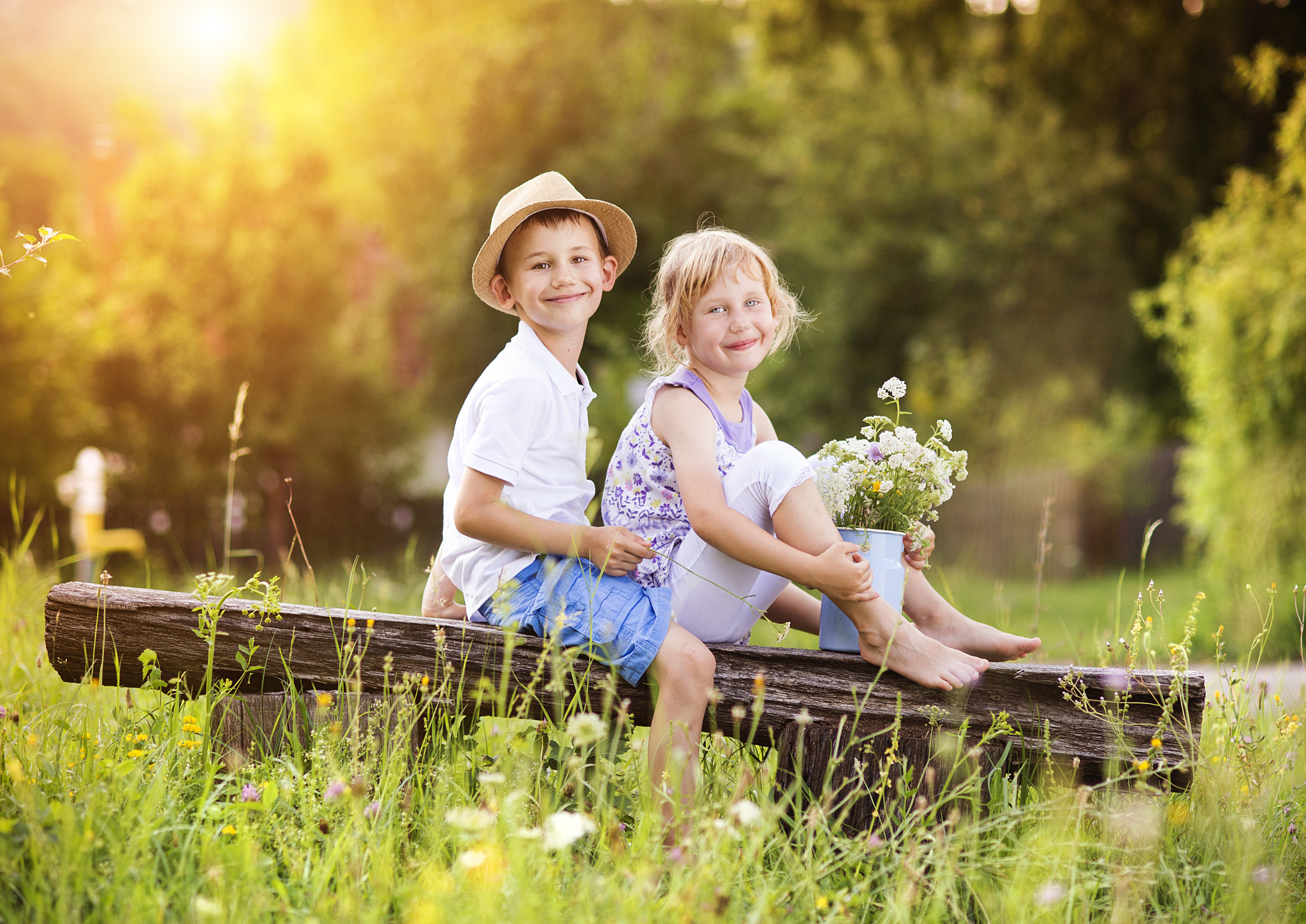 Nikon D4S + Nikon AF Nikkor 85mm F1.8D sample photo. Cute kids in love photography