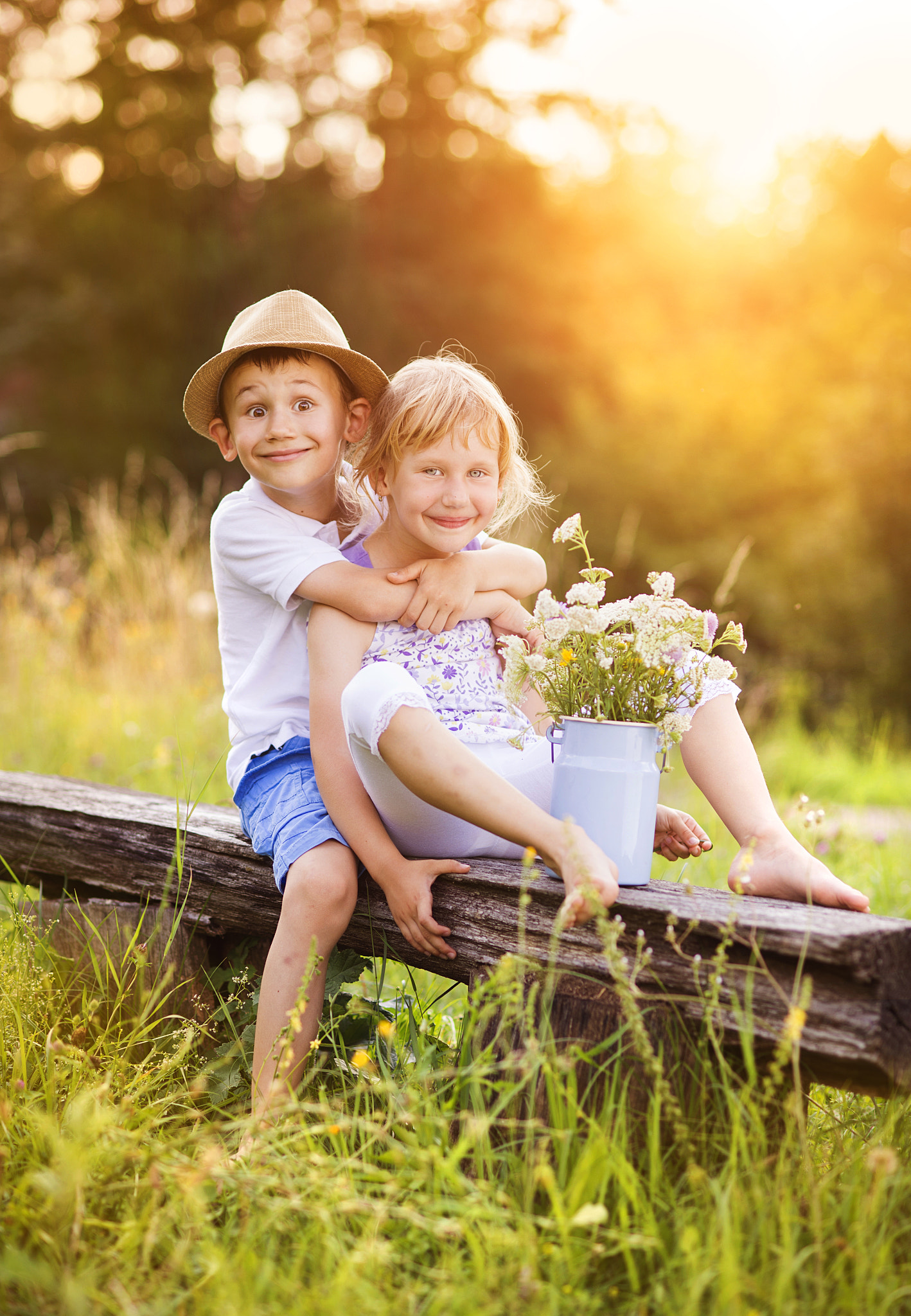 Nikon D4S + Nikon AF Nikkor 85mm F1.8D sample photo. Cute kids in love photography