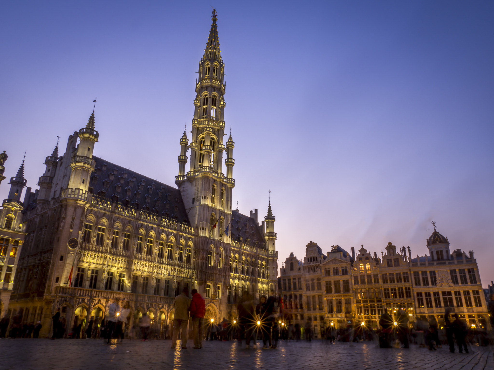 Panasonic Lumix G X Vario 12-35mm F2.8 ASPH Power OIS sample photo. Grand platz photography