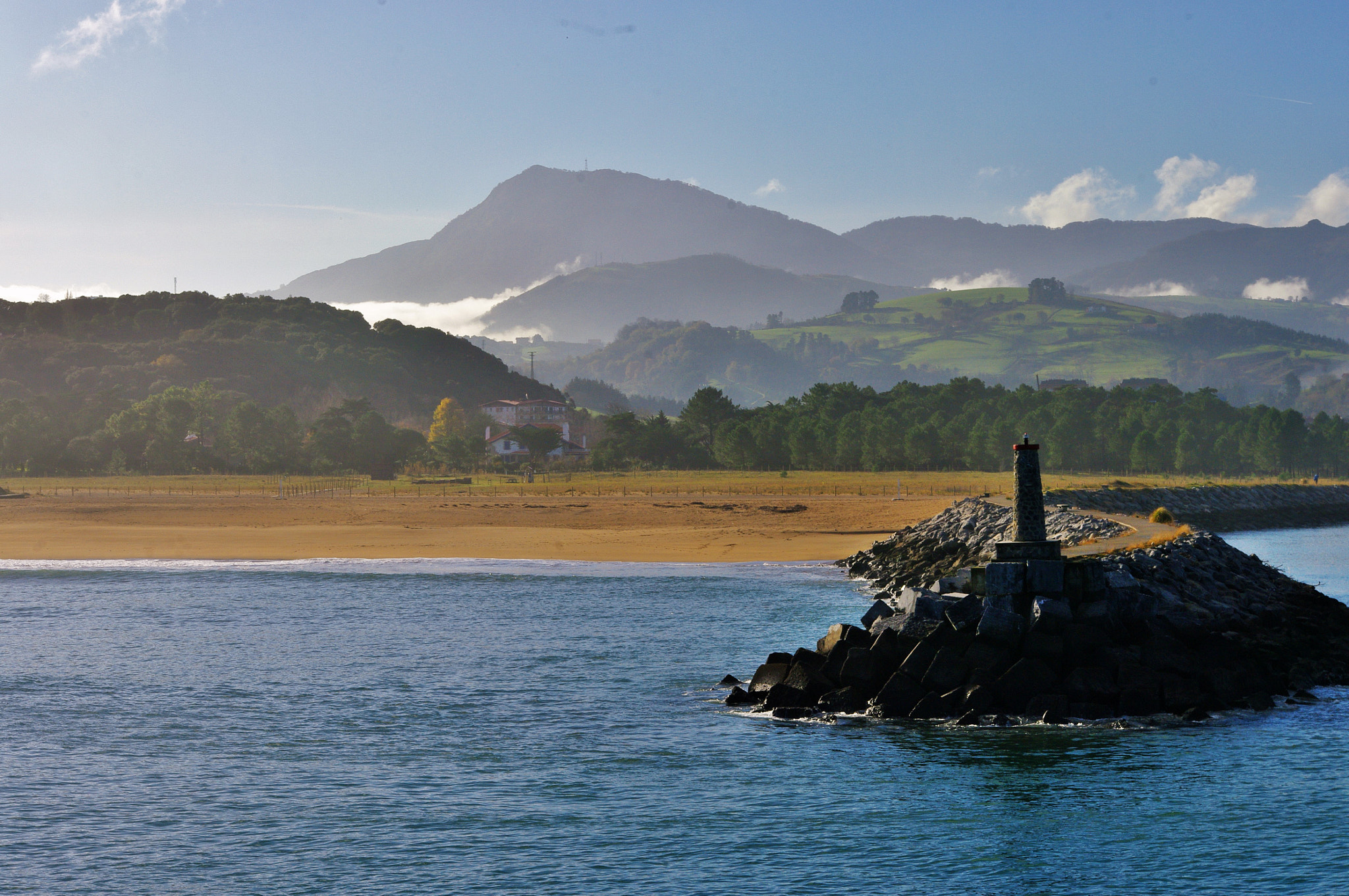 Samsung/Schneider D-XENON 18-55mm F3.5-5.6 sample photo. Morning in zumaia photography