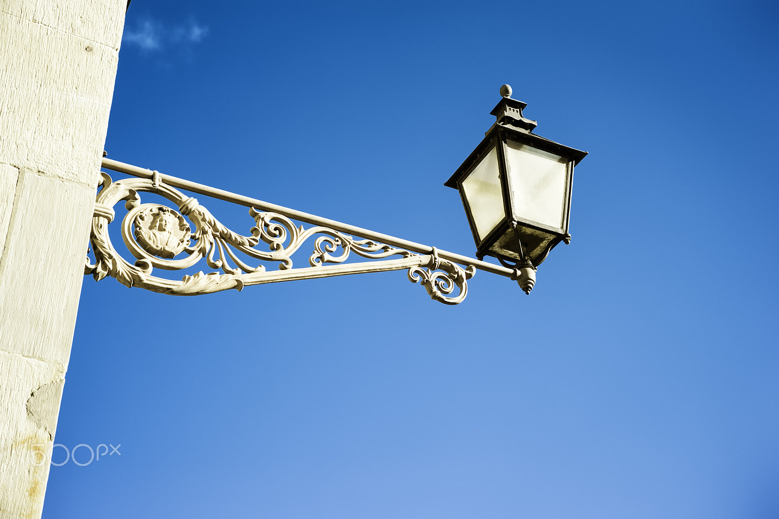 Sigma ZOOM-alpha 35-135mm F3.5-4.5 sample photo. Street light stockholm photography