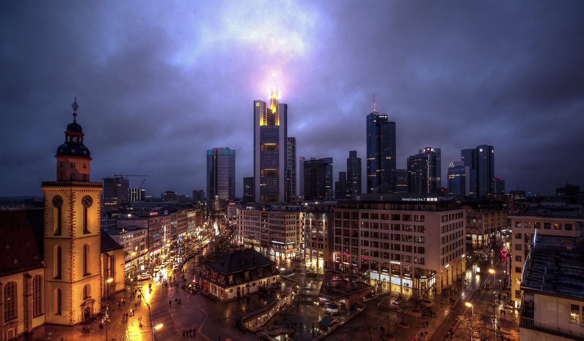 Canon EOS 5D + Canon EF 16-35mm F4L IS USM sample photo. Frankfurt am main. photography