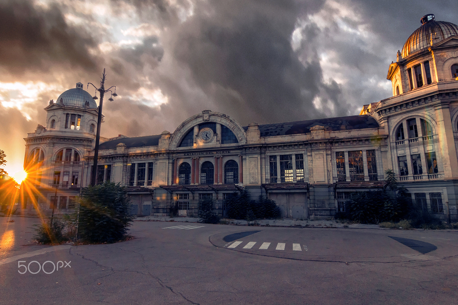 Canon EOS 70D + Tokina AT-X 12-28mm F4 Pro DX sample photo. Former railway station photography