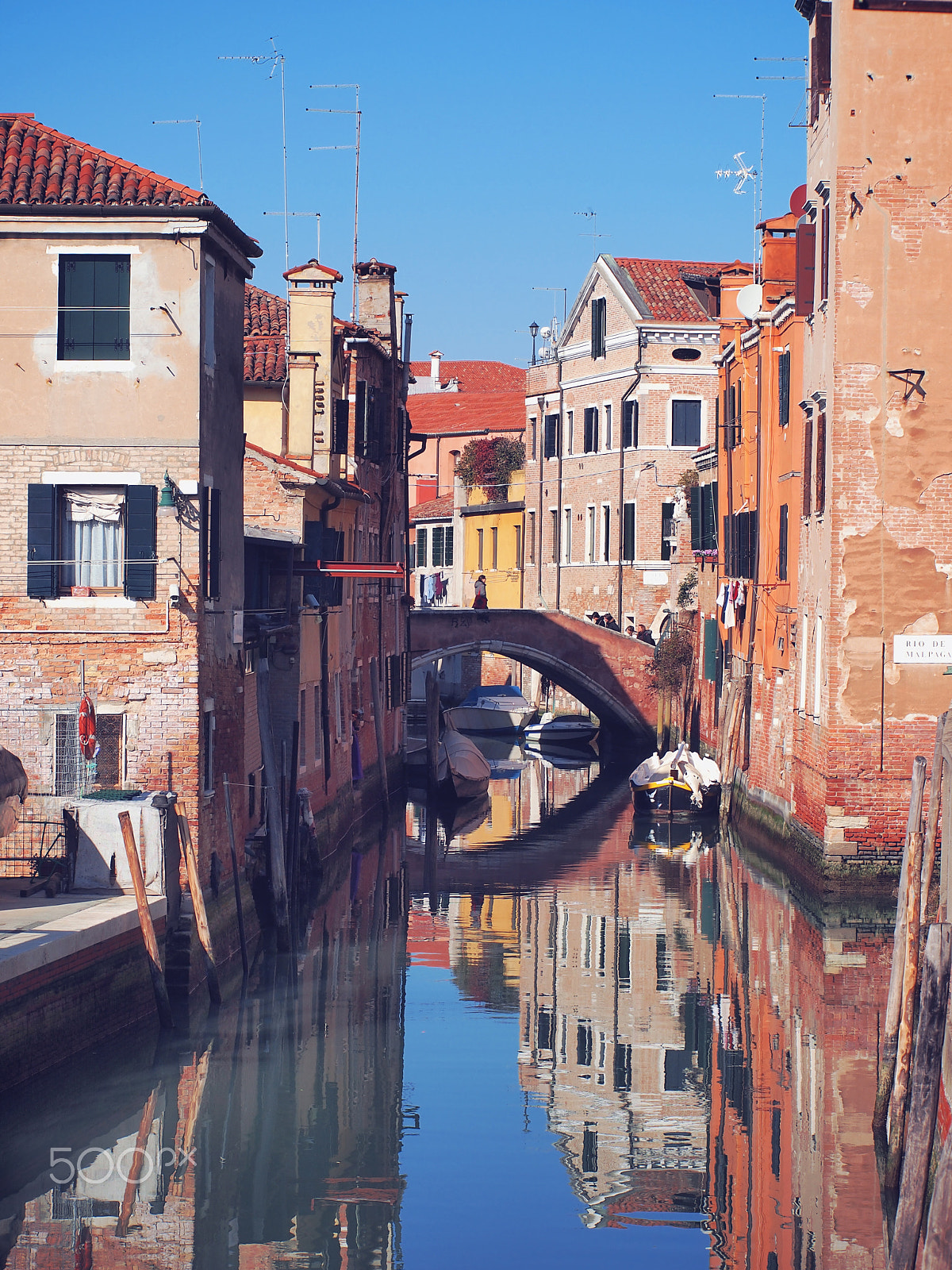 Olympus Zuiko Digital ED 40-150mm F4.0-5.6 sample photo. Venezia photography