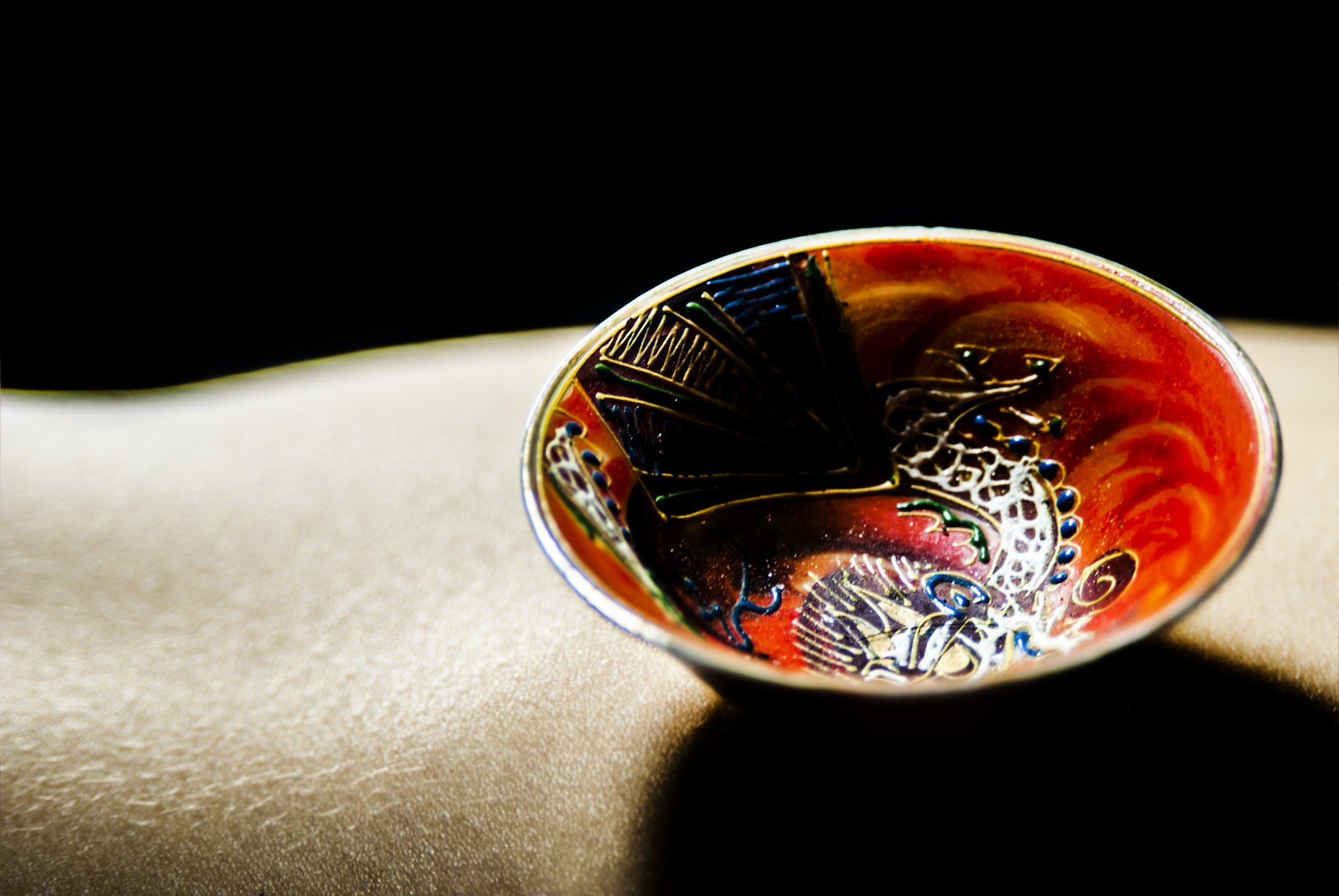 AF Zoom-Nikkor 28-105mm f/3.5-4.5D IF sample photo. Trash tinks 6 photography