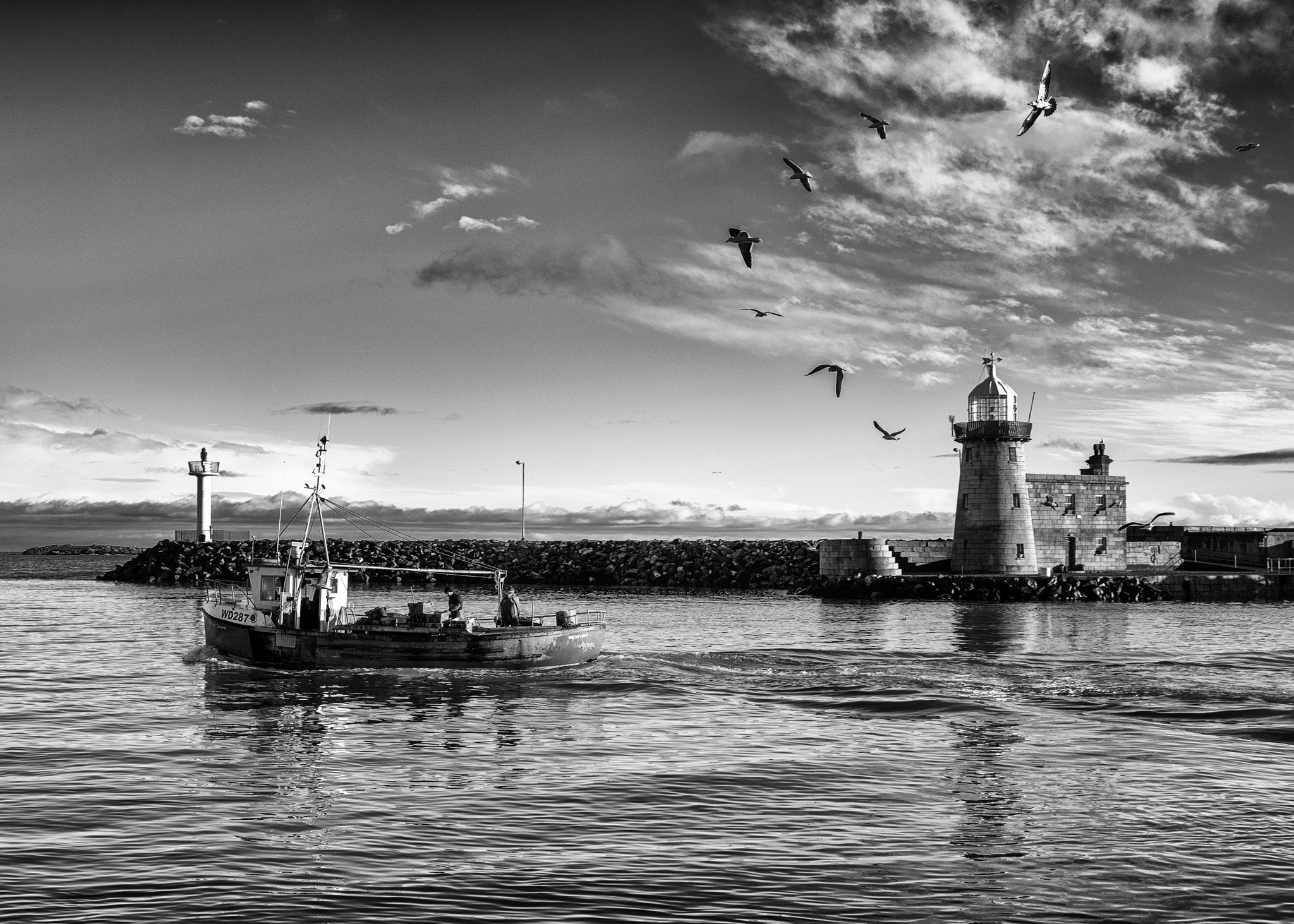 Nikon D810 + AF Zoom-Nikkor 35-70mm f/2.8D sample photo. Leaving the harbour - edited photography