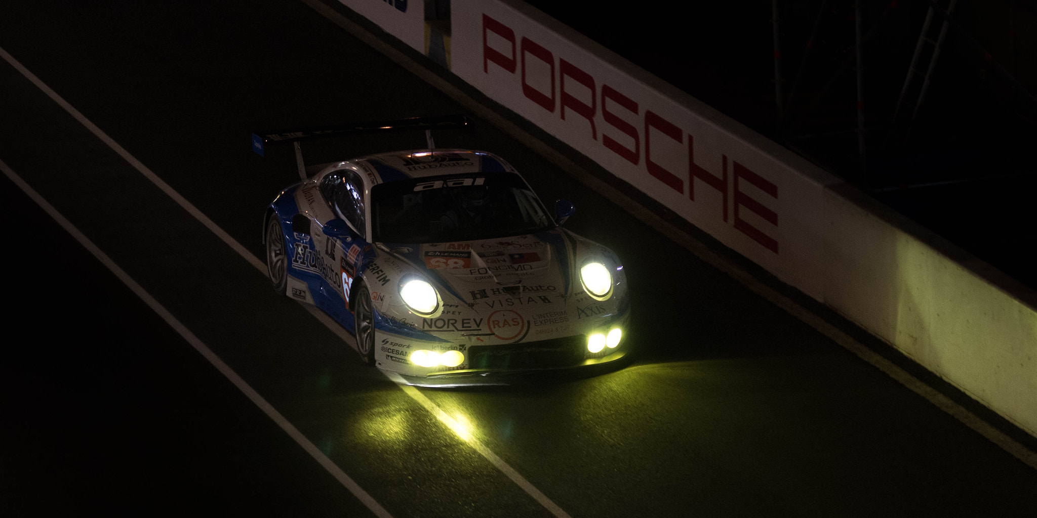 Pentax K-5 sample photo. Porsche 911 rsr - team aai - le mans 2015 photography
