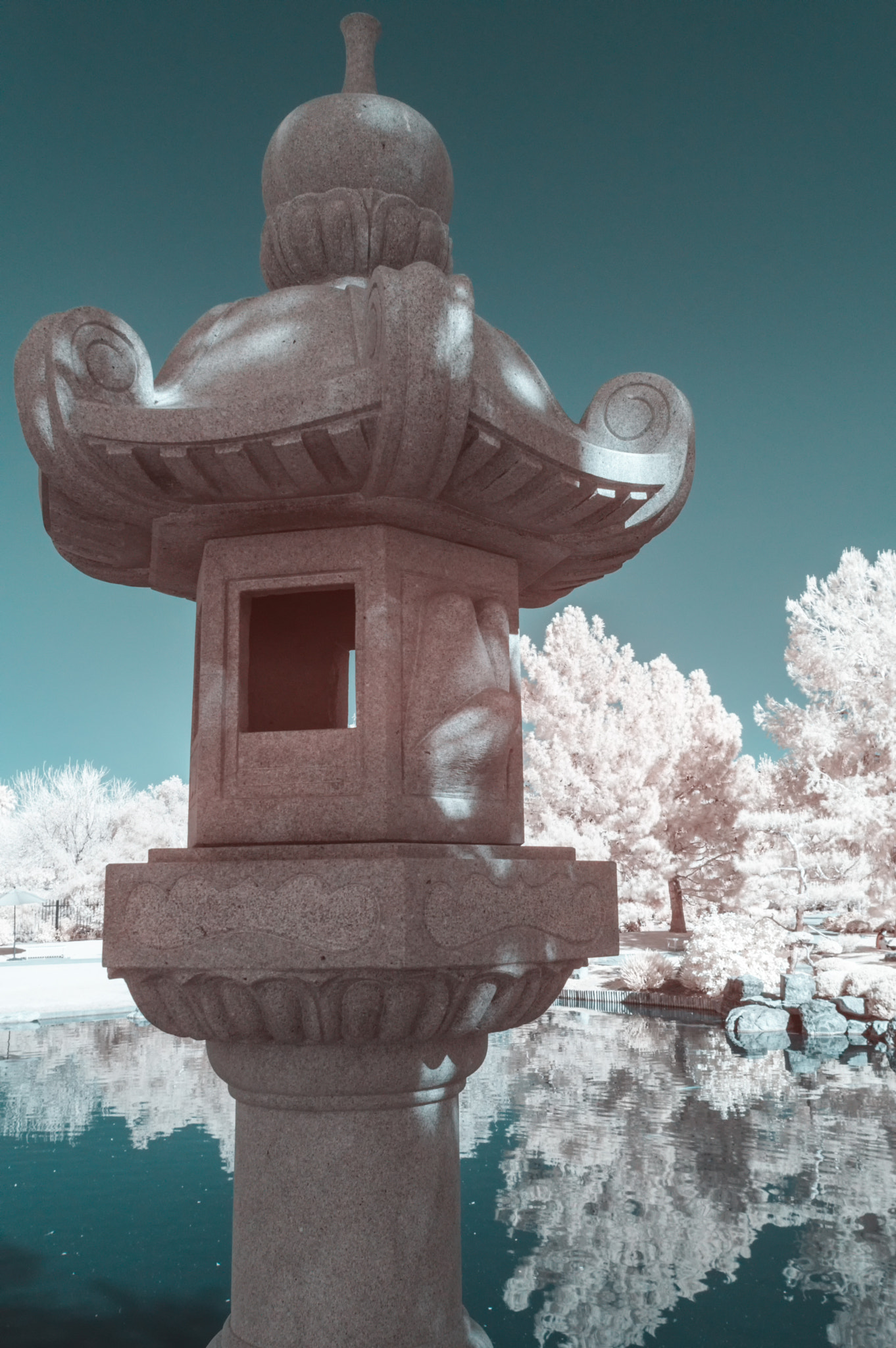 Nikon D3200 + Nikon AF-S Nikkor 20mm F1.8G ED sample photo. Japanese garden photography