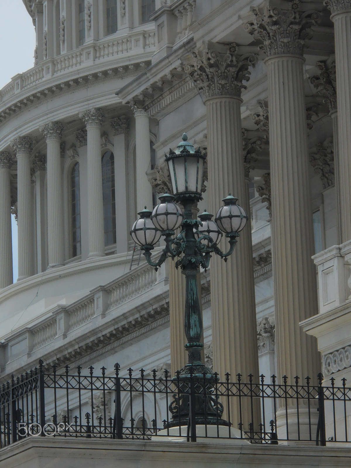 Nikon Coolpix L24 sample photo. Light pole us capitol photography