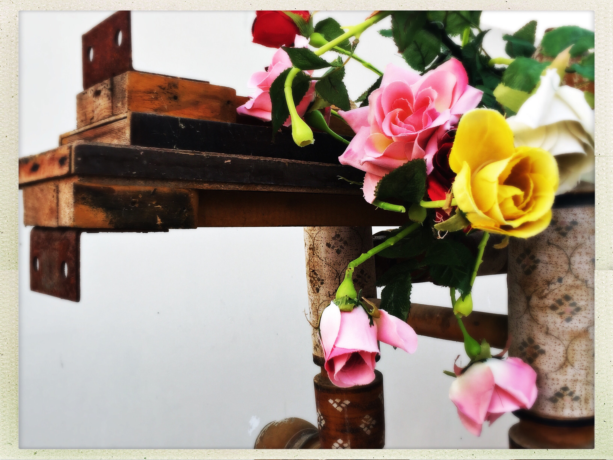 Hipstamatic 305 sample photo. Pink yellow and green photography