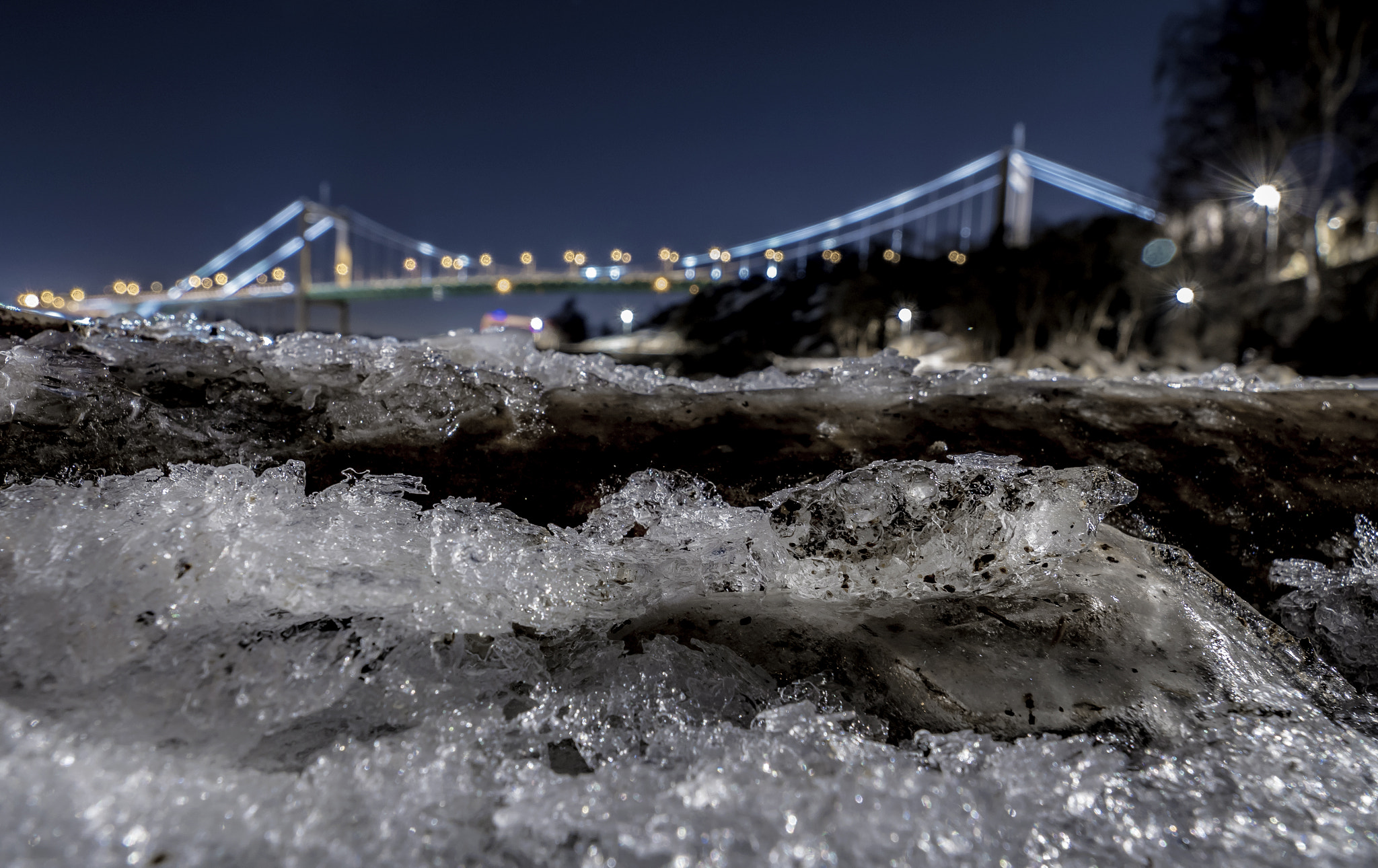 Panasonic Lumix DMC-GX8 + Olympus M.Zuiko Digital ED 7-14mm F2.8 PRO sample photo. Frozen saltwater photography