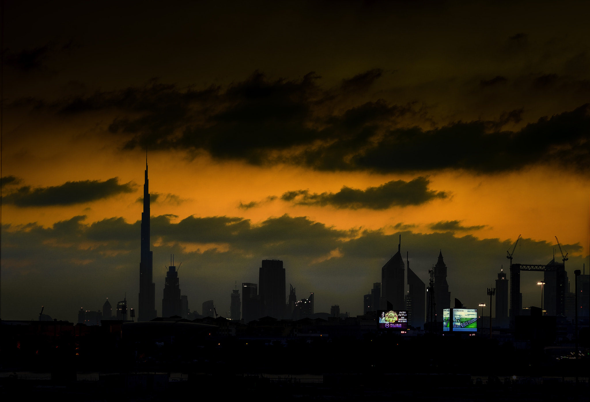 AF Zoom-Nikkor 28-80mm f/3.5-5.6D sample photo. Dubai downtown skyline photography