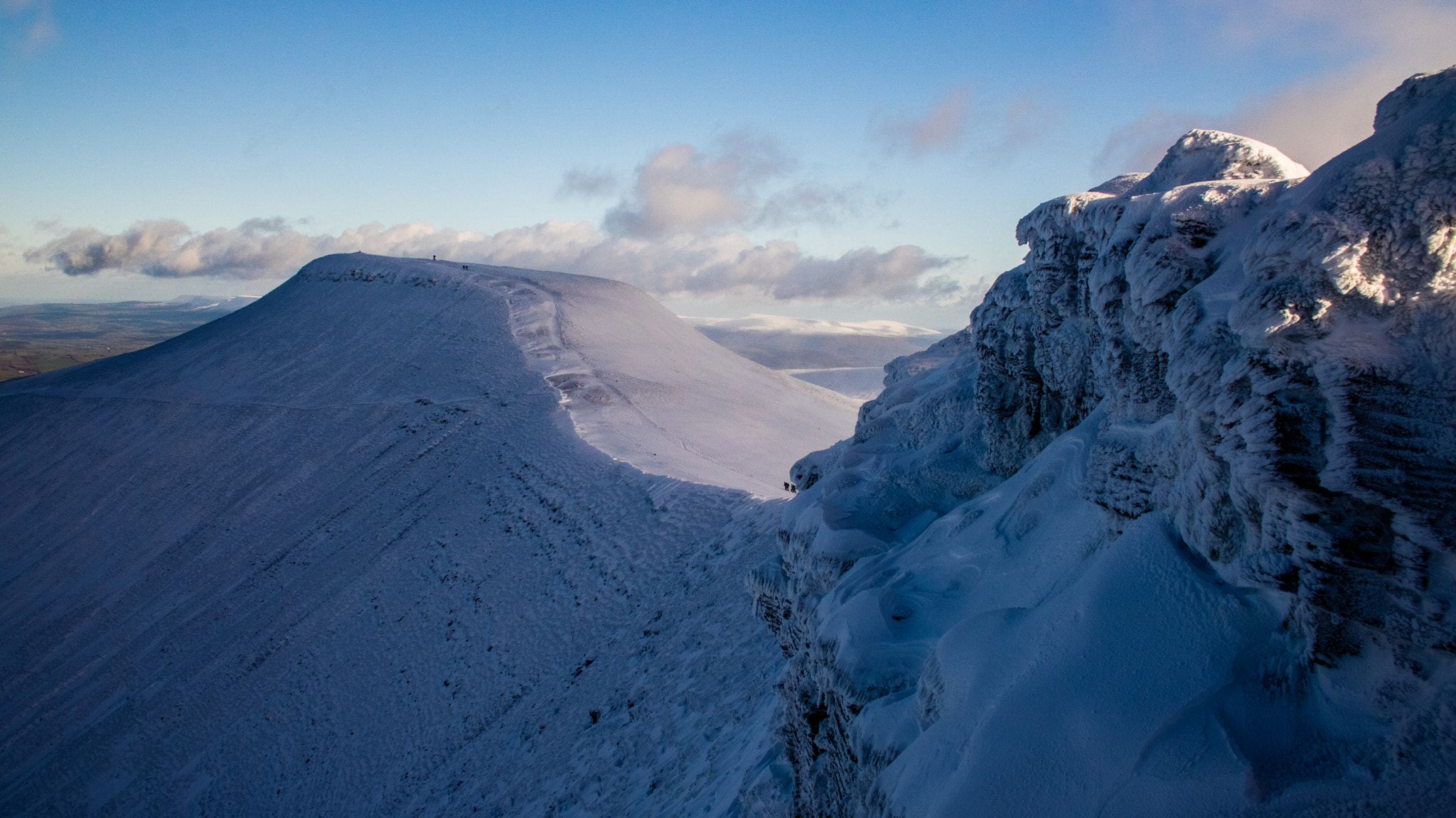 Canon EF-S 18-55mm F3.5-5.6 sample photo. Mountain ridge photography