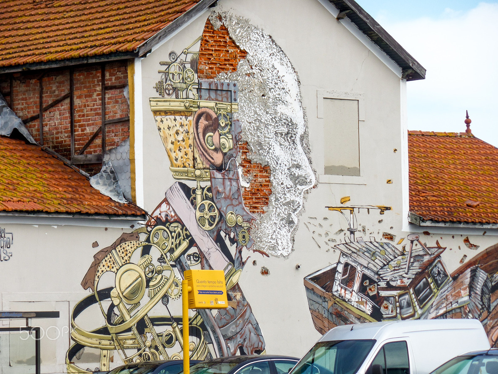 Samsung WB800F sample photo. Graffiti in lisbon, portugal photography