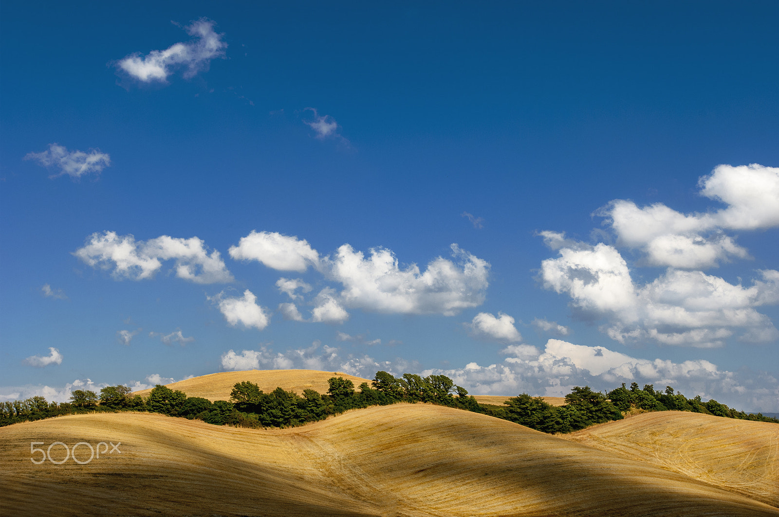 Nikon AF-S Nikkor 17-35mm F2.8D ED-IF sample photo. Tuscany hills photography