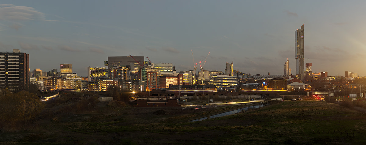 Sigma 70-300mm F4-5.6 APO DG Macro sample photo. Manchester at dusk photography