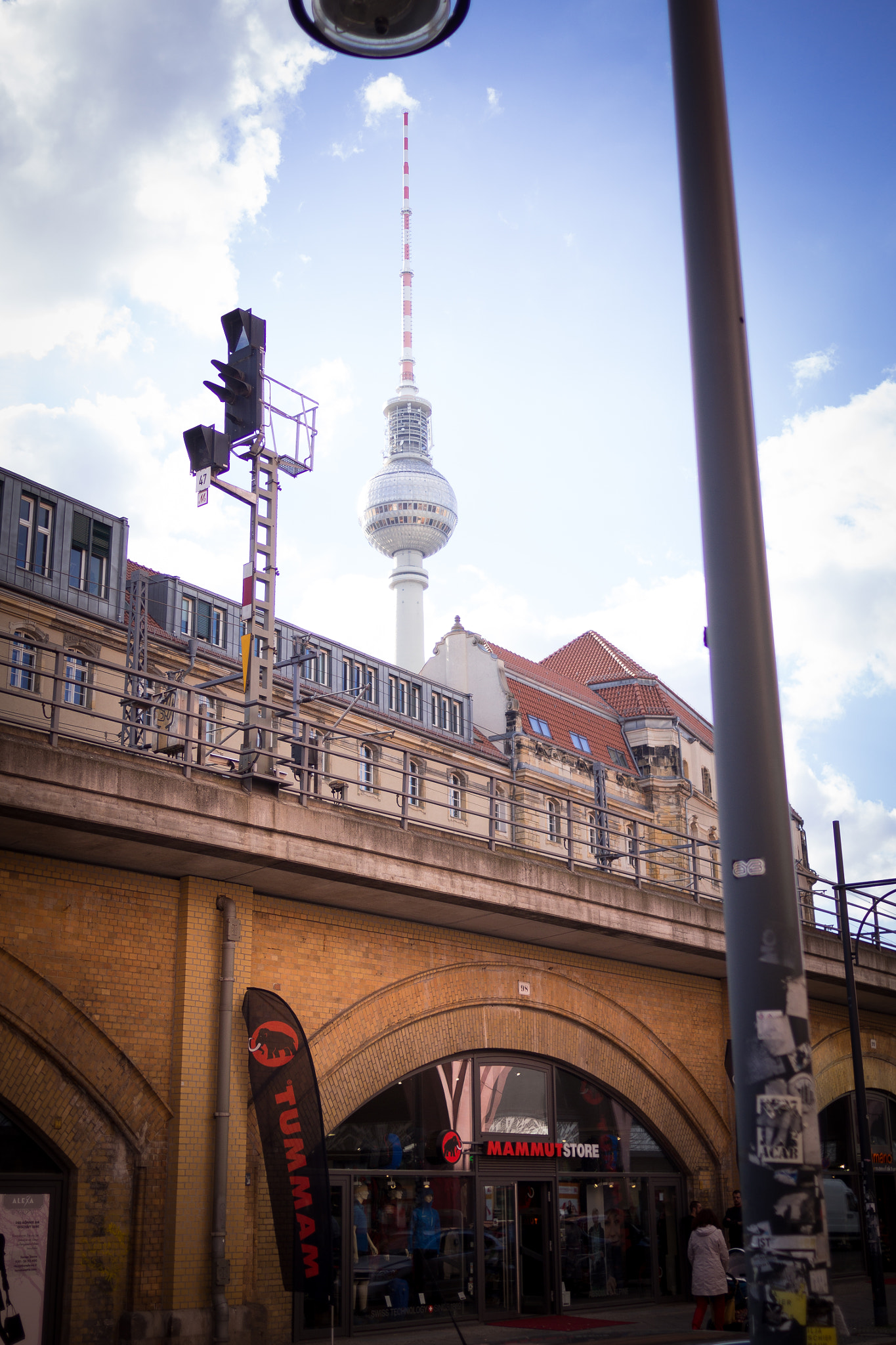 Olympus OM-D E-M10 + LUMIX G 20/F1.7 II sample photo. Alexanderturm photography