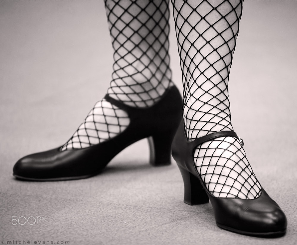 Minolta AF 70-210mm F4 Macro sample photo. Rehearsal - dancer photography