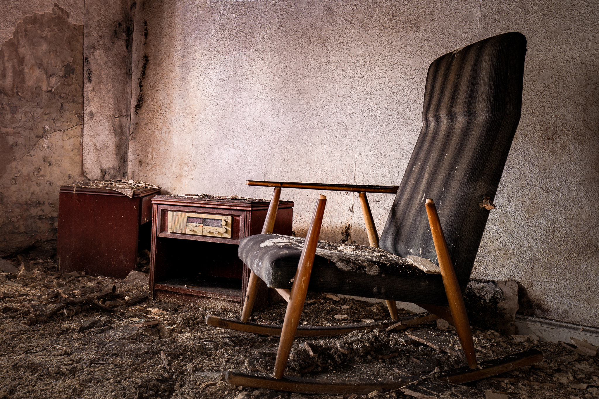 Sony a7 II + Canon EF 16-35mm F4L IS USM sample photo. Cosy chillout zone... photography