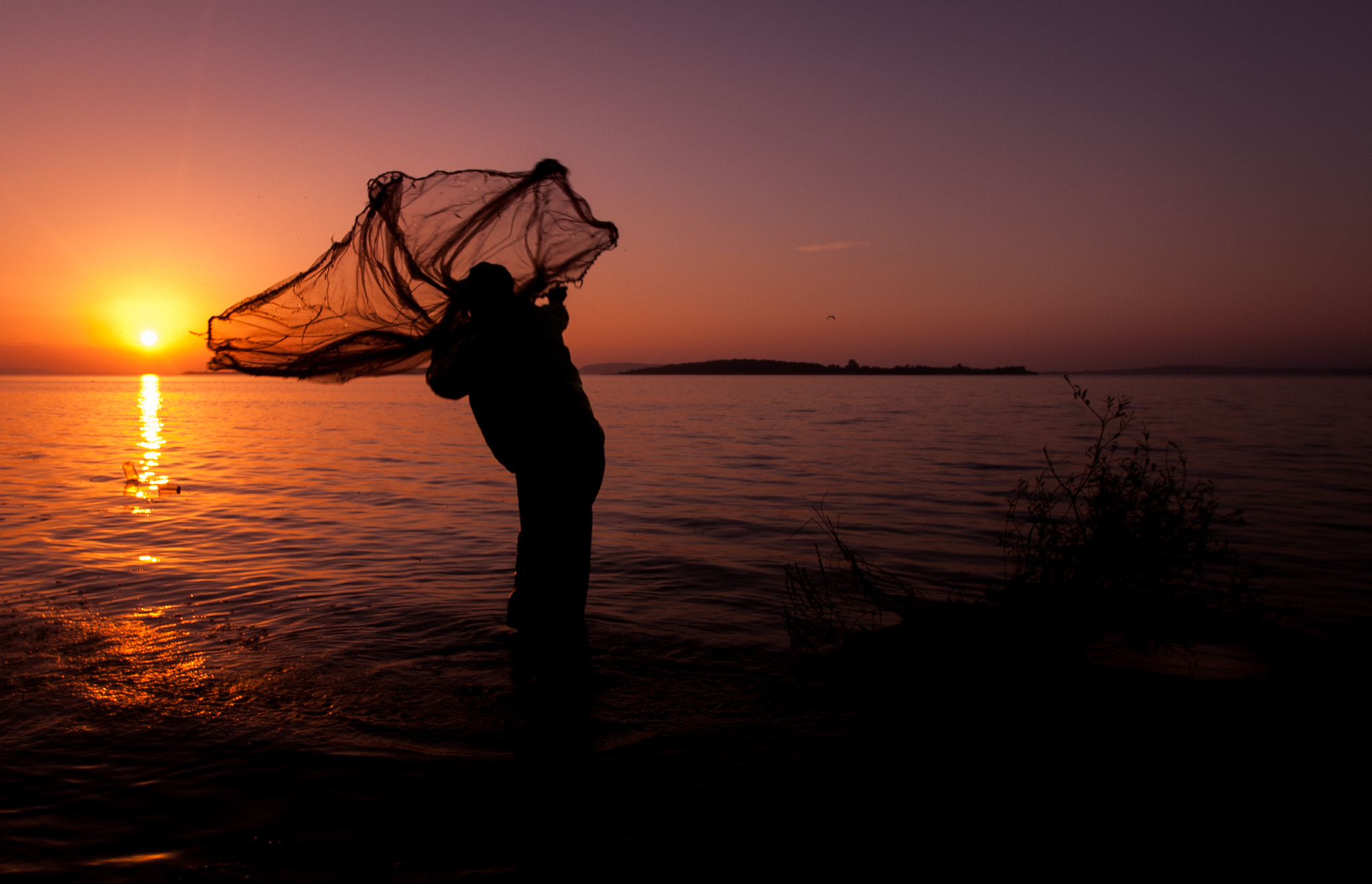 Nikon D200 sample photo. Fisherman silhoutte photography