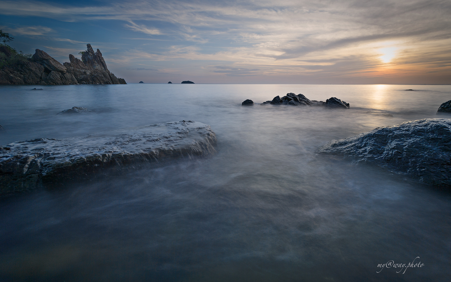 Nikon AF-S Nikkor 17-35mm F2.8D ED-IF sample photo. Chai chet sunsets photography