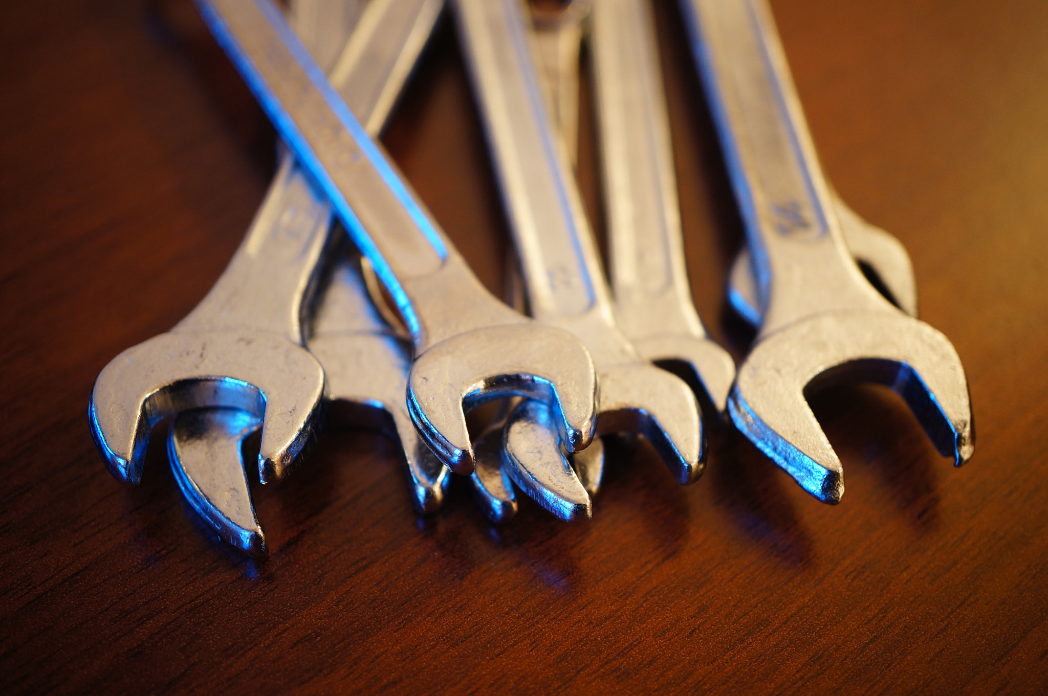 Sony Alpha NEX-5N + Sony E 30mm F3.5 Macro sample photo. Wrench variation photography