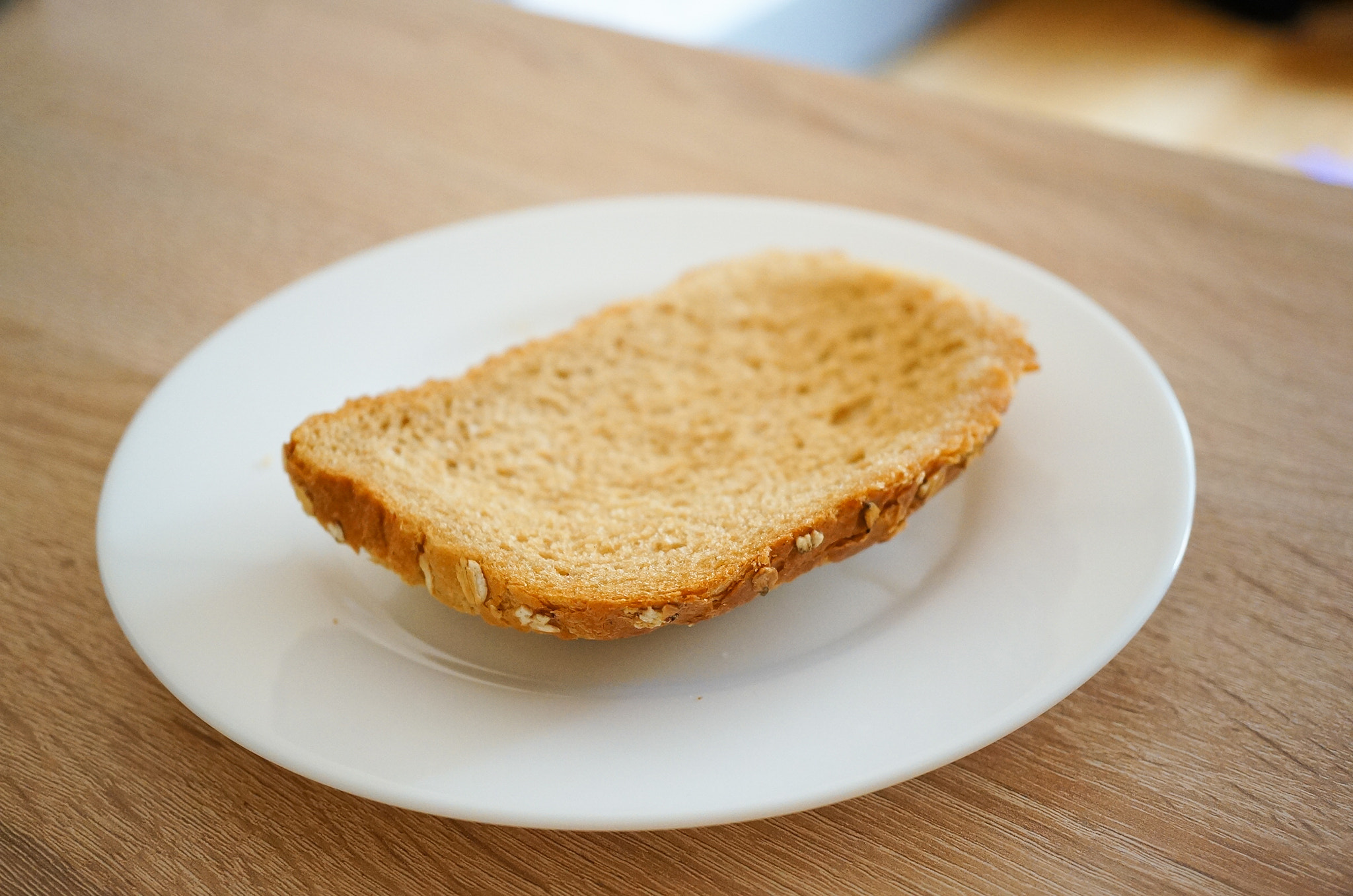 Sony Alpha NEX-5N + Sony E 30mm F3.5 Macro sample photo. Bread slice photography