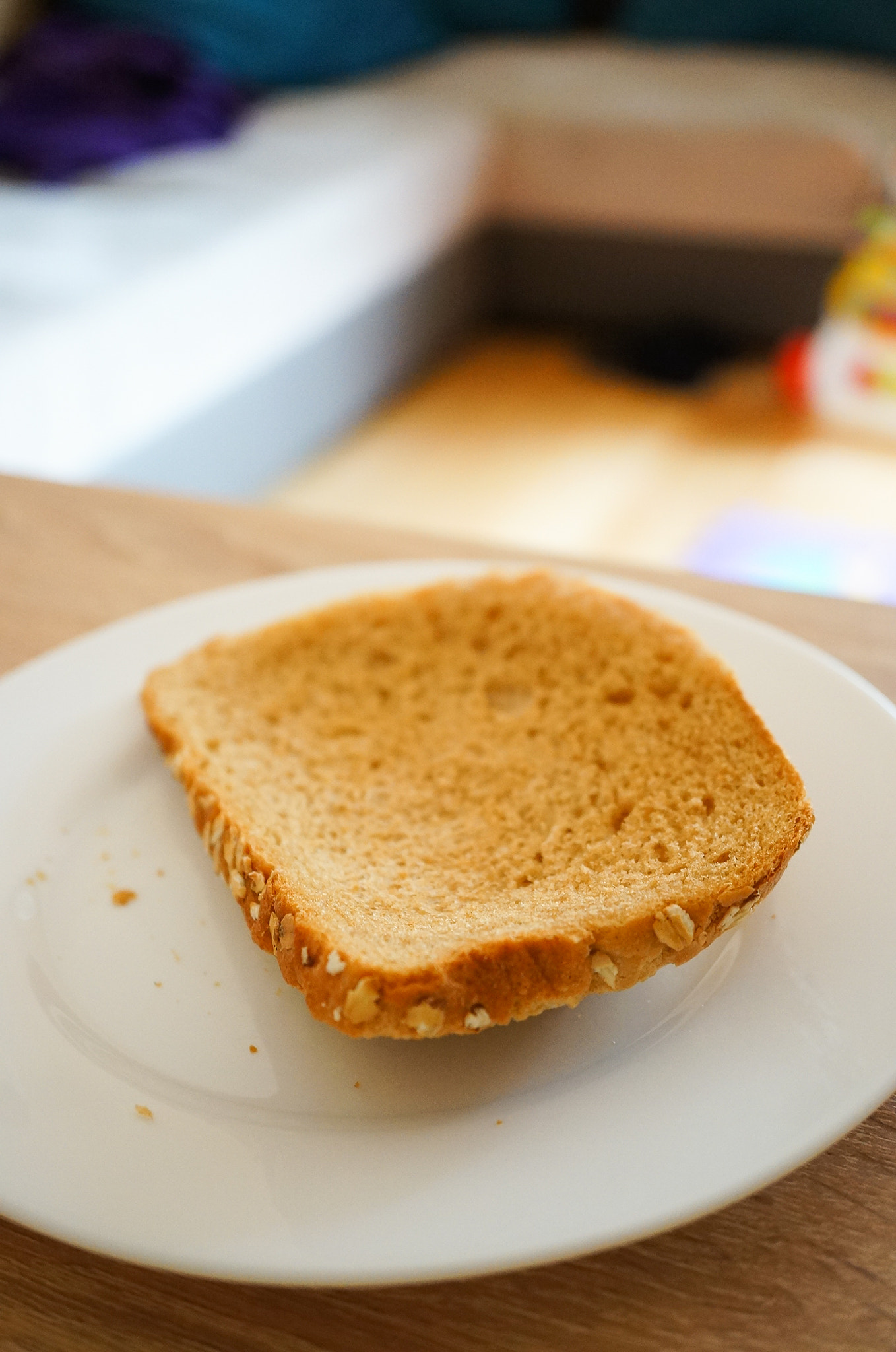 Sony Alpha NEX-5N + Sony E 30mm F3.5 Macro sample photo. Bread slice photography