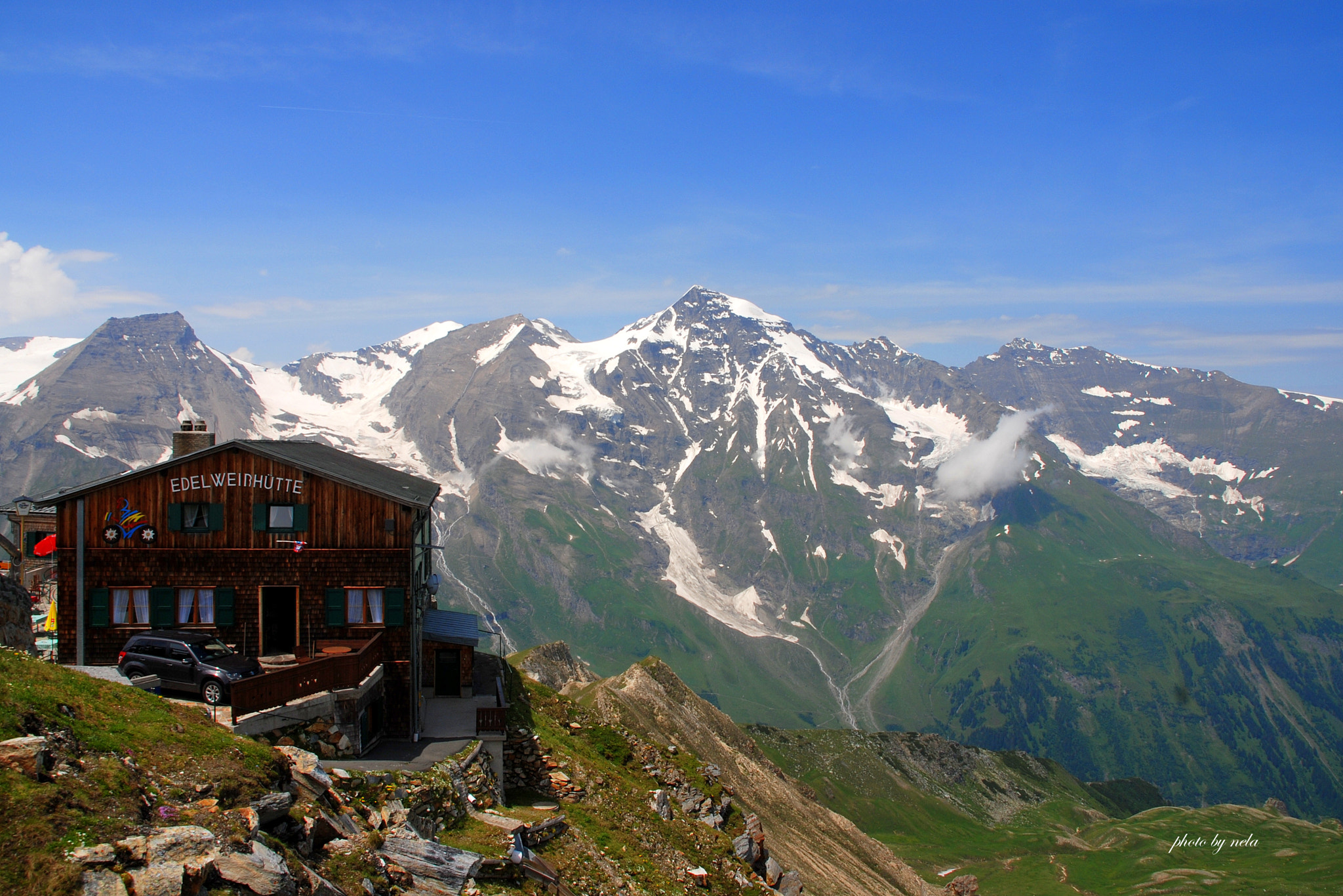 Nikon D80 + Sigma 18-200mm F3.5-6.3 DC sample photo. House with a view photography