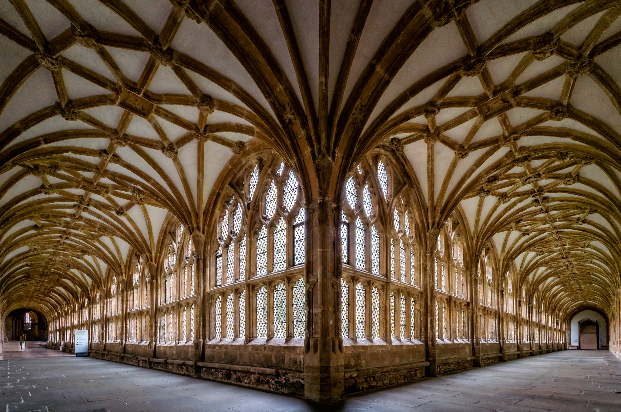 Sigma 10-20mm F4-5.6 EX DC HSM sample photo. Wells cathedral cloisters photography