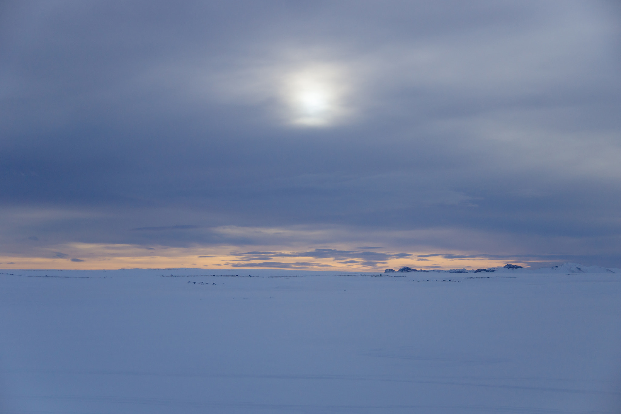 Sony SLT-A65 (SLT-A65V) + Tamron SP 24-70mm F2.8 Di VC USD sample photo. Arctic morning photography