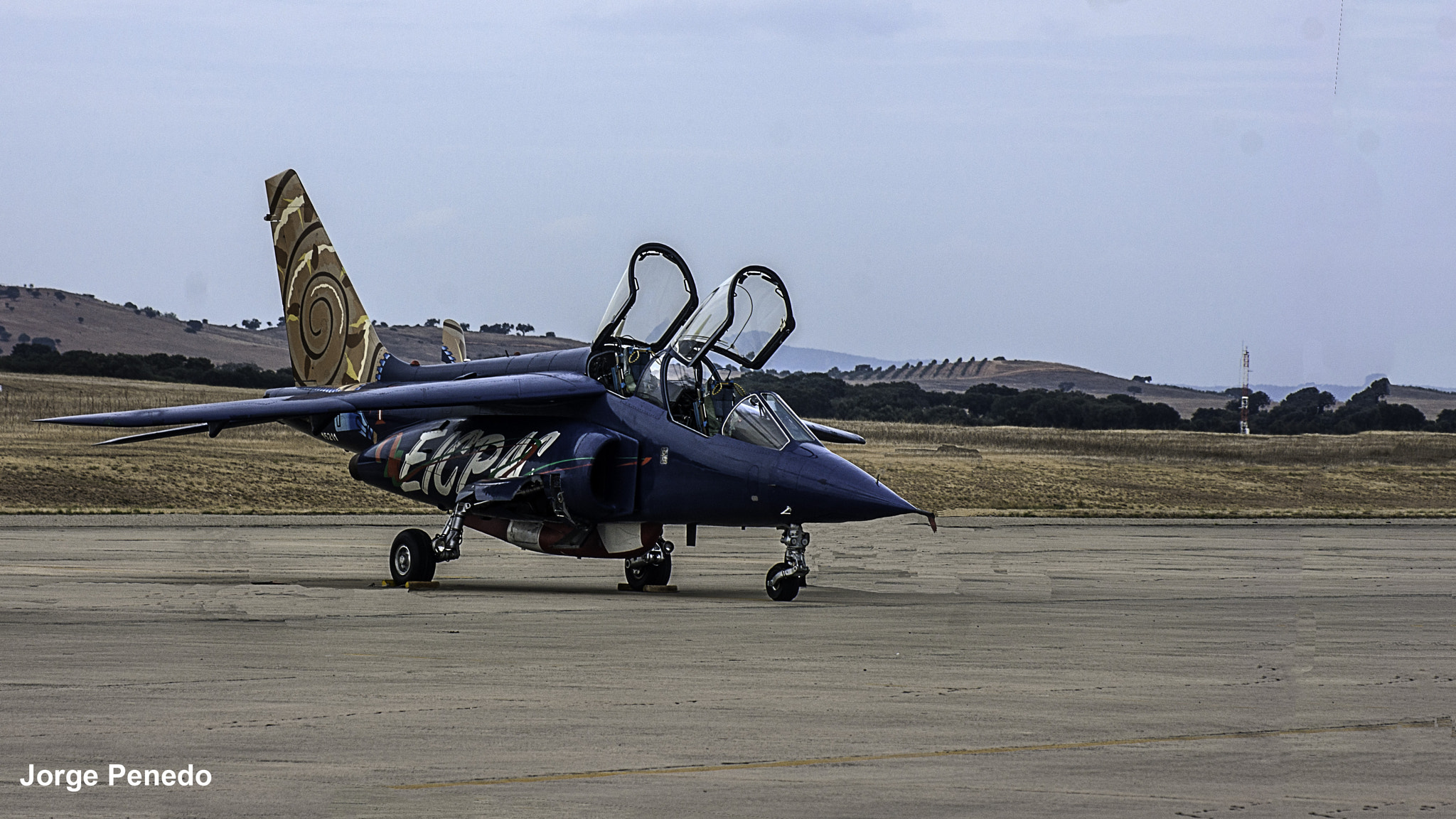 Minolta AF 100-400mm F4.5-6.7 APO sample photo. The alphajet again photography