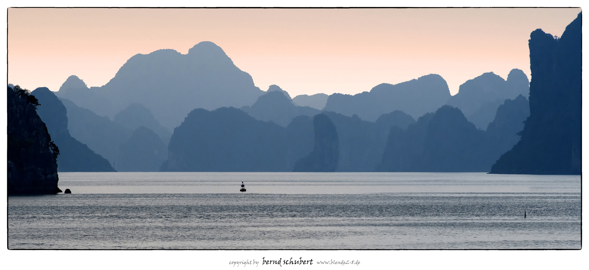 Olympus OM-D E-M5 sample photo. *halong bay* ..... in the morning photography