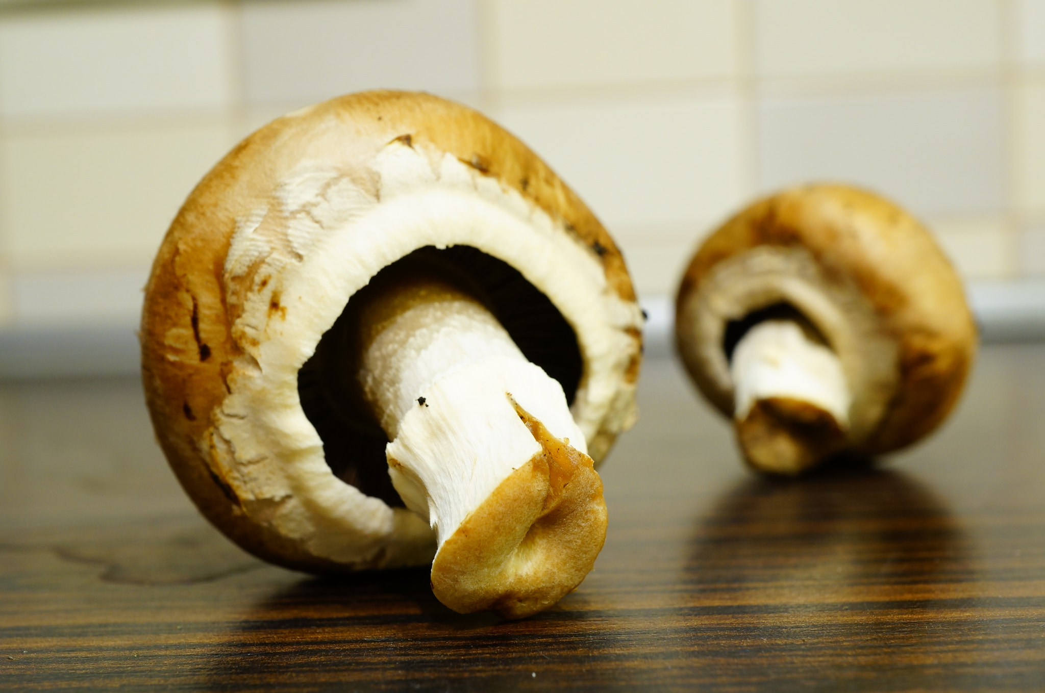 Sony Alpha NEX-6 + Sony E 30mm F3.5 Macro sample photo. Fresh champignons photography