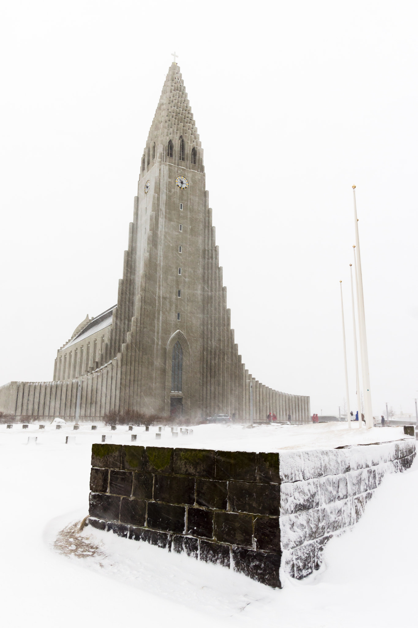 Sony SLT-A65 (SLT-A65V) sample photo. Hallgrimskirkja in snow photography