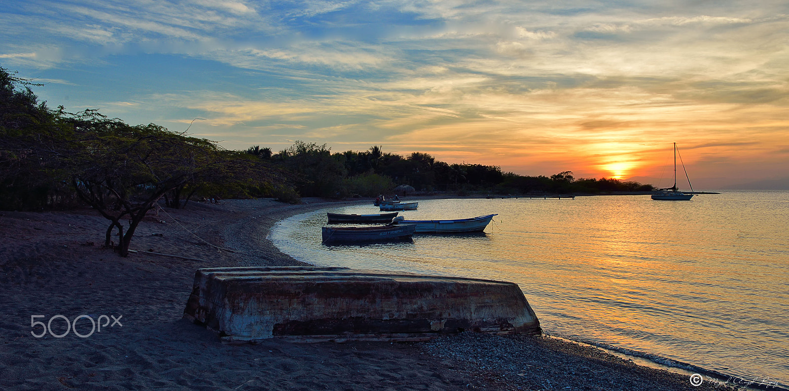 AF Zoom-Nikkor 35-80mm f/4-5.6D sample photo. Sunset photography