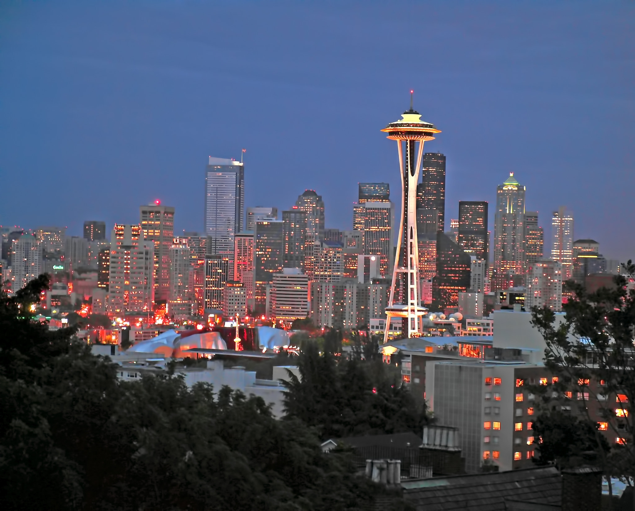 Panasonic Lumix DMC-L1 sample photo. Seattle june night from capital hill photography