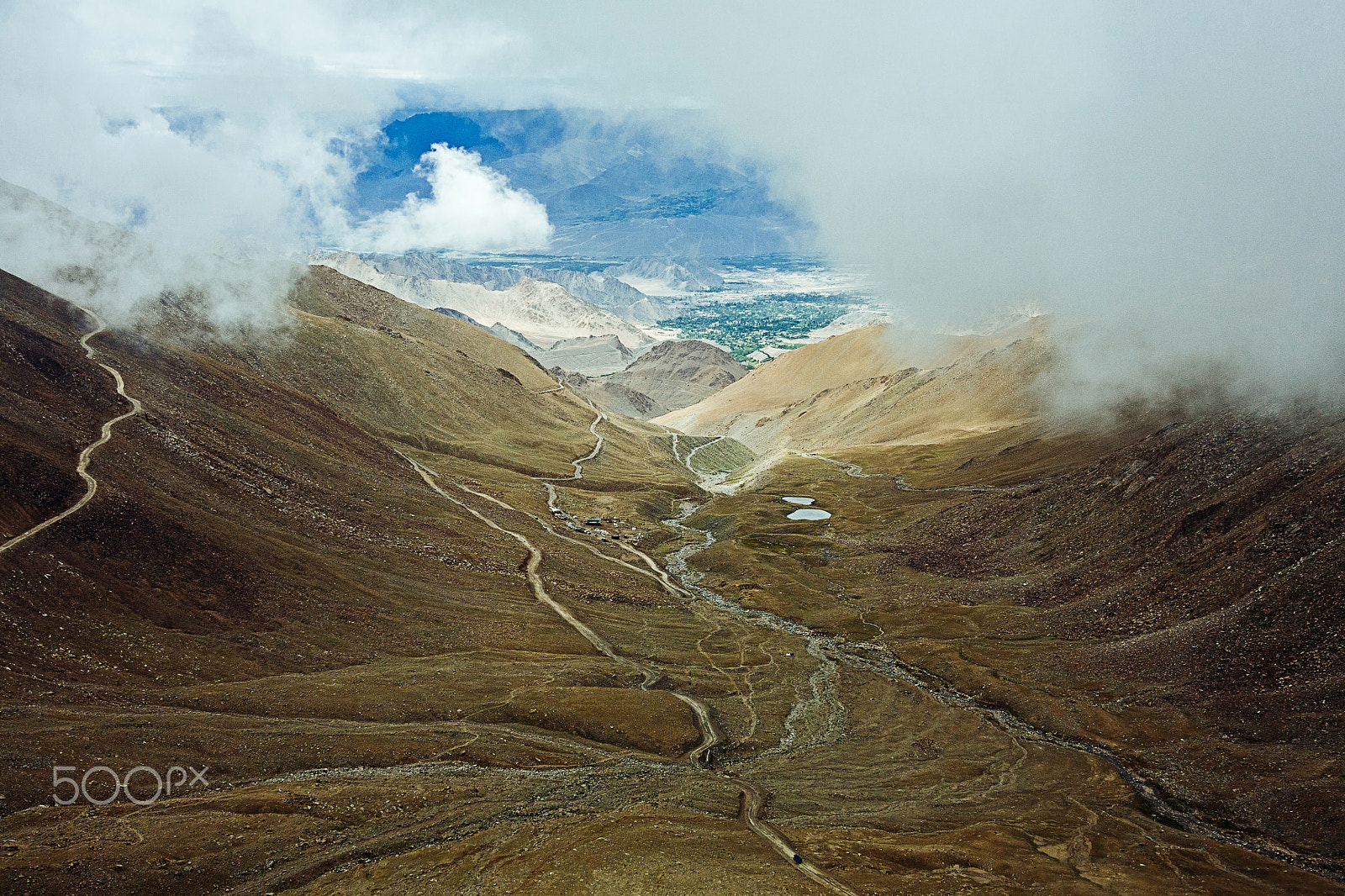 Canon EOS 5D + Tamron AF 28-300mm F3.5-6.3 XR Di VC LD Aspherical (IF) Macro sample photo. Mountain road in ladakh, india photography
