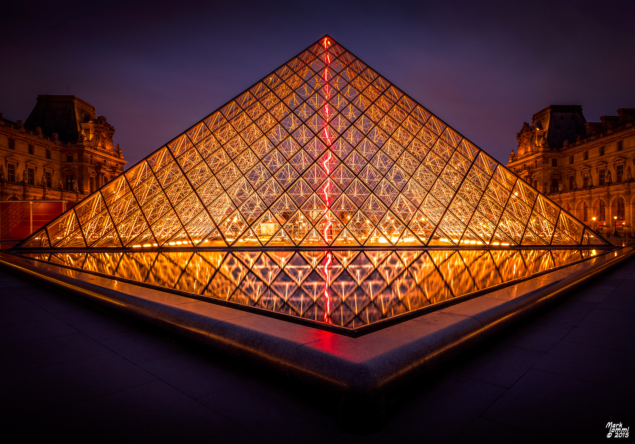 Sigma 8-16mm F4.5-5.6 DC HSM sample photo. The pyramid at the louvre photography