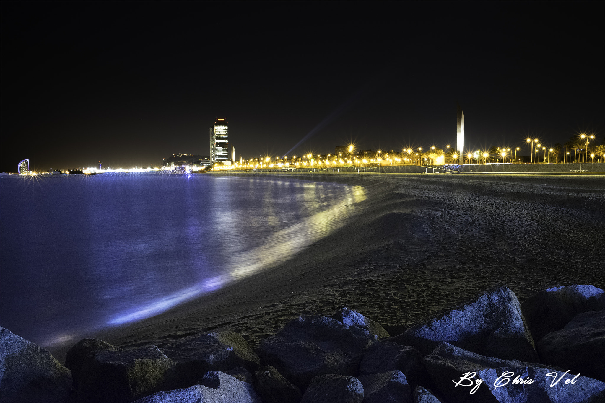 Nikon D5300 + Sigma 18-200mm F3.5-6.3 DC OS HSM sample photo. Playa barcelona chris vel photography