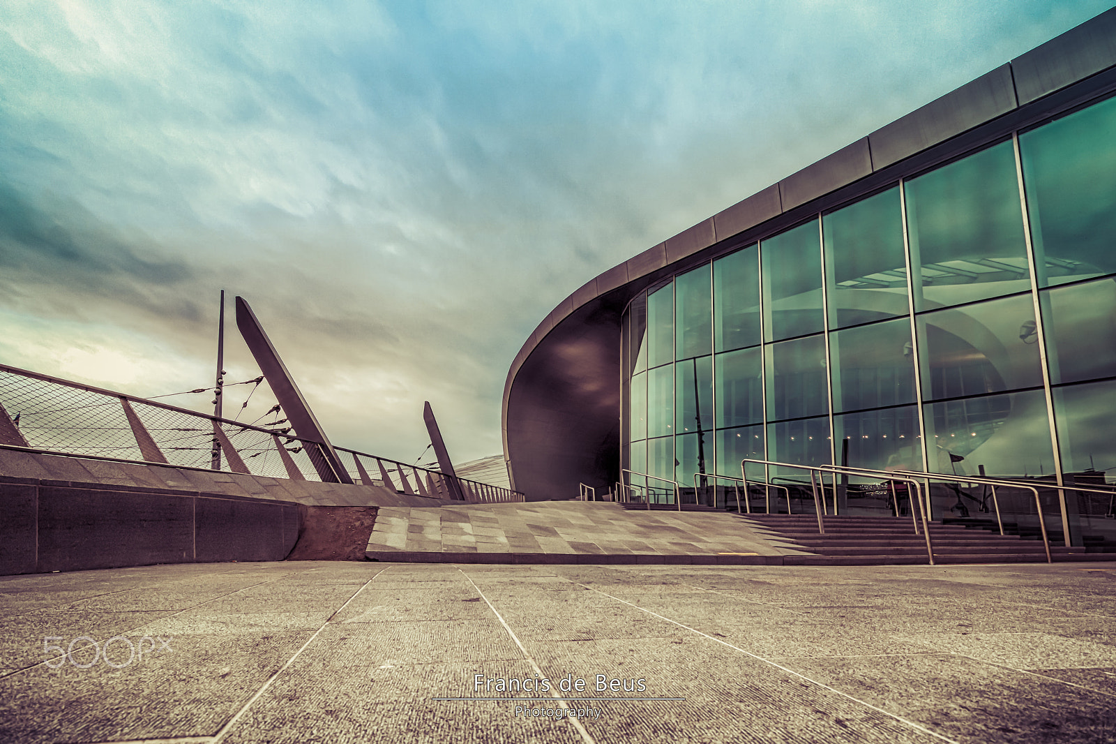 Canon EF-S 10-18mm F4.5–5.6 IS STM sample photo. Where is everybody ? photography