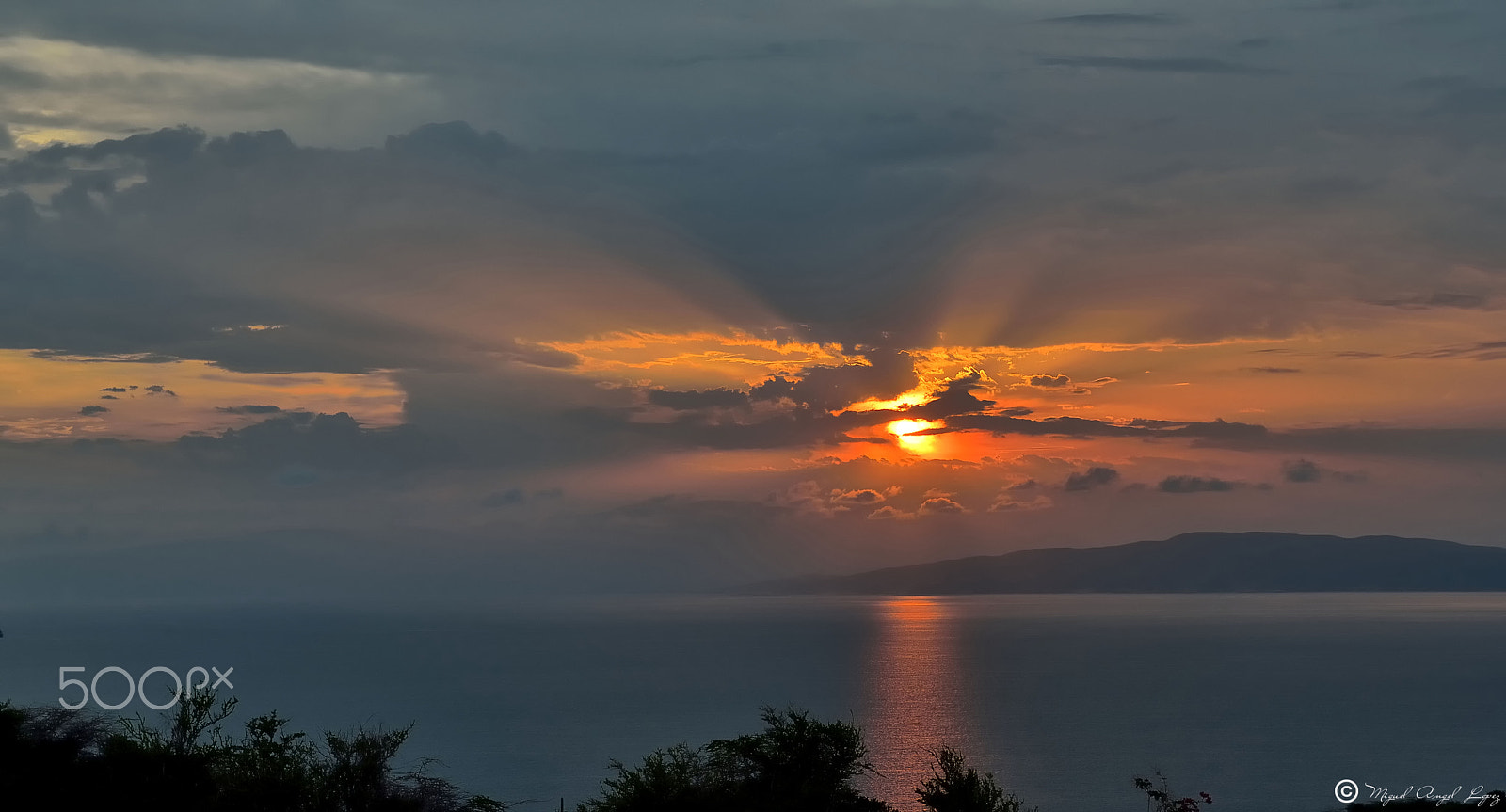 Nikon D800 + Nikon AF Nikkor 28mm F2.8D sample photo. Ocaso photography